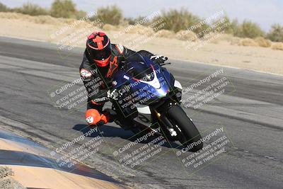 media/Dec-01-2025-Moto Forza (Mon) [[2daa91e15f]]/2-Intermediate Group/Session 4 (Turn 10 Inside)/